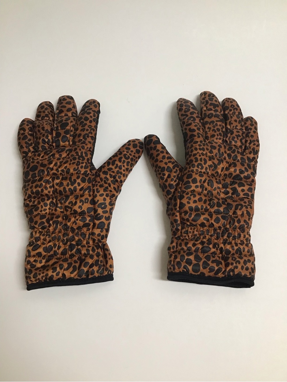Lands End Gloves Women’s SMALL Leopard Print Plush Lined Texting Winter SO SOFT